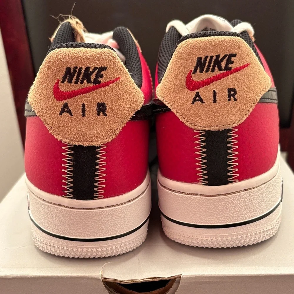 New Nike Air Force 1 LV8 Kids Red, Black, and Tan Sneakers Size 7Y Women’s 8 1/2